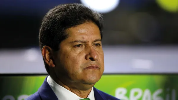 Eduardo Villegas como director técnico.