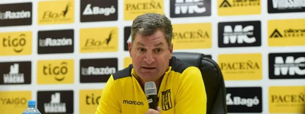 El argentino vuelve a The Strongest tras la salida de Rescalvo y deberá ganar en uno de sus primeros partidos.