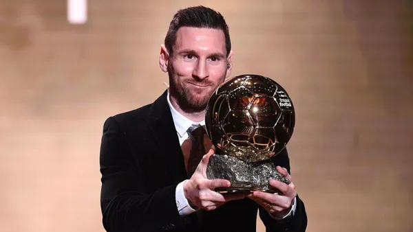 El Balón de Oro premia al que se considera el mejor jugador en la temporada, y en este caso, la directiva del PSG habría favorecido a Messi
