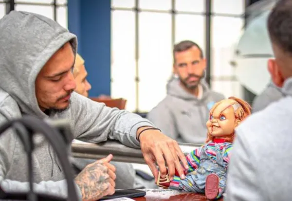 El brasileño es la imagen de la nueva tapa de la Revista Cábala.