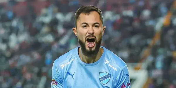 El delantero brasileño renovaría contrato con La Academia.