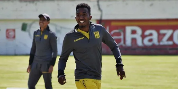 El delantero renovó su contrato