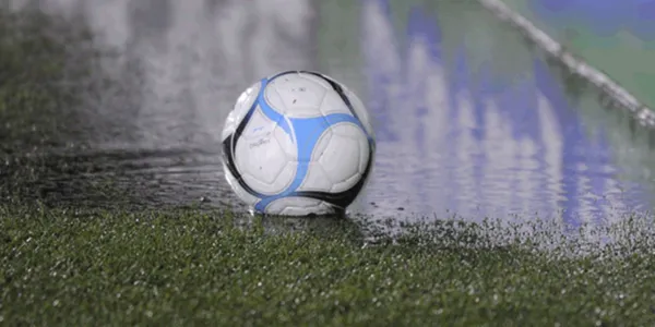 El encuentro entre Oriente Petrolero y Libertad Gran Mamoré, suspendido por lluvias.