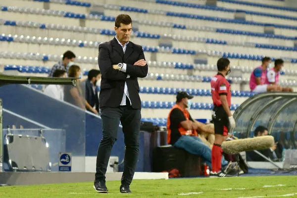 Incredulidad total. El estratega español no encontró explicaciones de porque su equipo no rompió el cero.