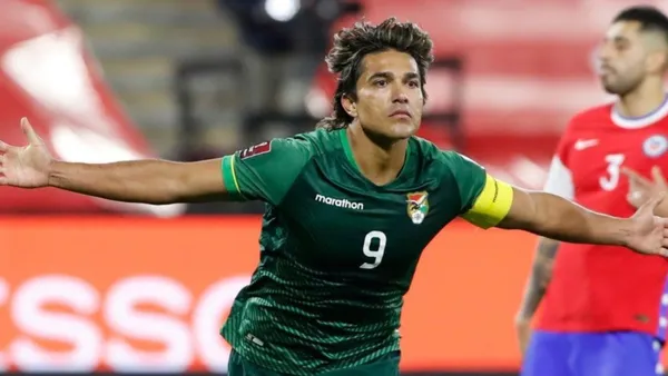 Martins puede seguir en la Selección