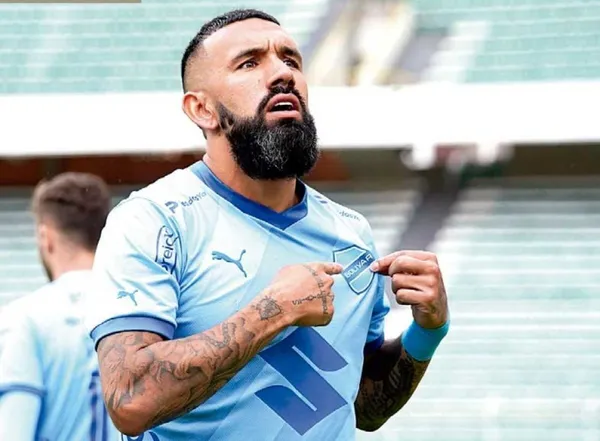 Ronnie Fernández habría decidido salir de Bolívar tras sufrir insultos xenófobos.