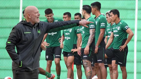 Un futbolista que viste los colores de la "Verde" estará afuera de las canchas