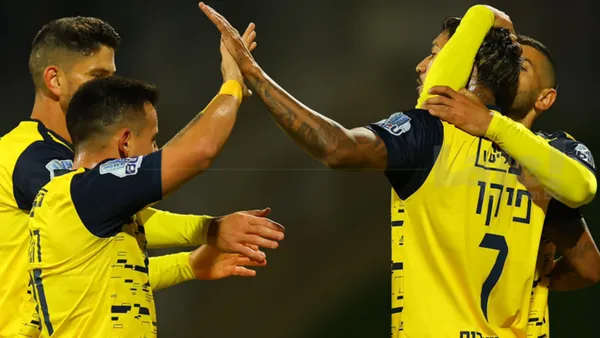 Uno de los habituales futbolistas convocados en la "Verde" sumó minutos en su equipo