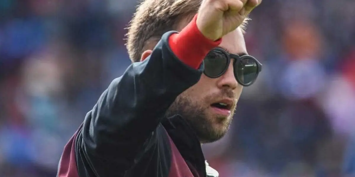 “Deja de llorar, no es mi culpa que de fútbol no sepas nada, la envidia no es buena”, remarcó el mandamás de los millonarios en su cuenta de Instagram.