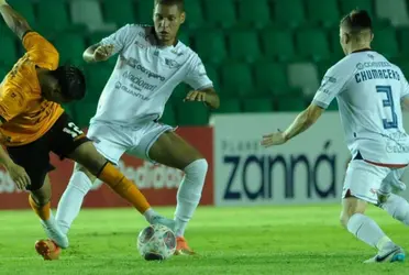 El Aviador cayó 2 a 1 pero le alcanzó para avanzar de ronda.