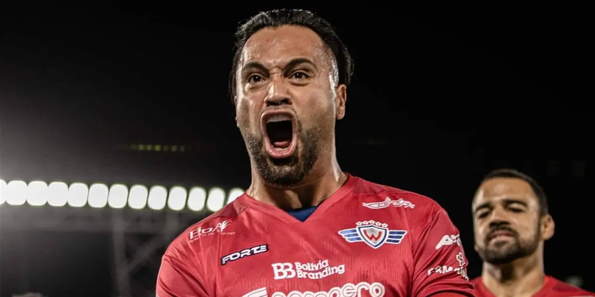 El defensor Julián Velázquez es el protagonista de una de las principales historias del mercado de pases