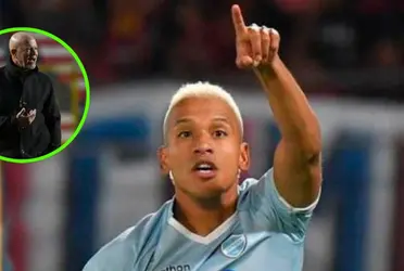 El delantero fue citado por primera vez a sus 38 años.