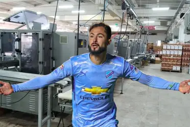 El delantero se mostró en las redes publicitando un producto poco habitual en el mundo del deporte.