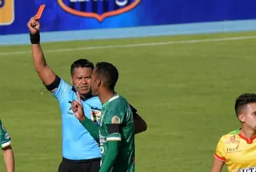 El directivo de Bolívar que se quejó por el arbitraje pero no de la Copa Libertadores.