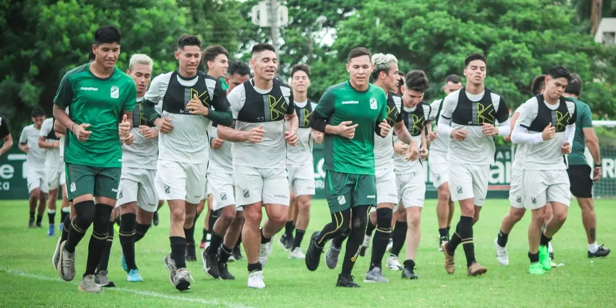 El joven entrenador asumió este jueves de manera oficial su interinato como director técnico de Oriente Petrolero.