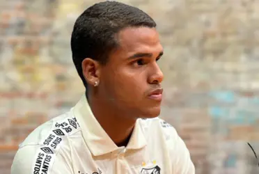 El juvenil es uno de los players de Gustavo Costas que apunta como gran figura de la Verde.