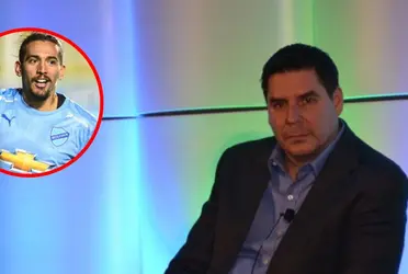 El presidente académico reapareció en una de las versiones que más le gusta.