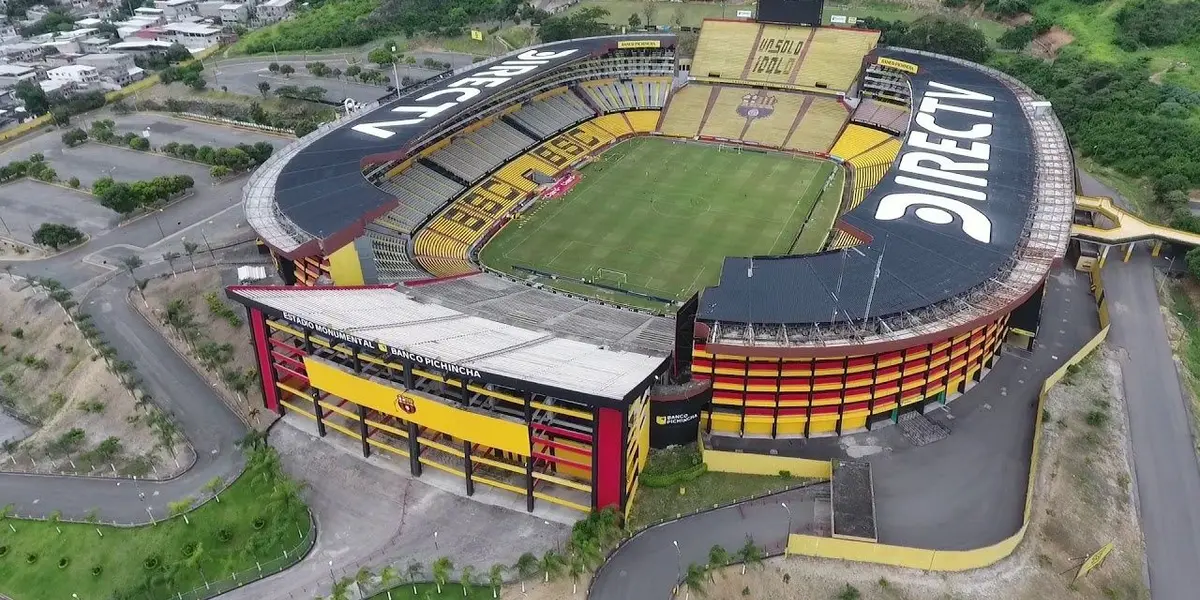 El técnico de Bolívar, Beñat San José, se quejó del calor que encontró su equipo en Trinidad.