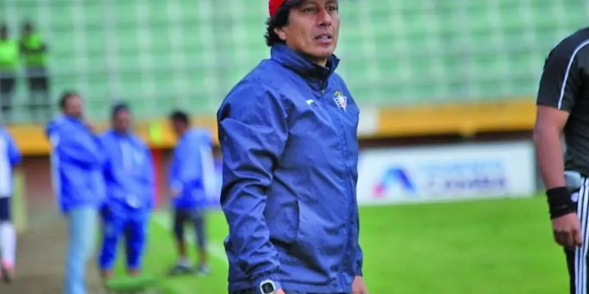 familia (del árbitro Jordy Alemán), no soy un maleante”El director técnico de Independiente Petrolero, Álvaro Guillermo Peña, dio su versión sobre la supuesta amenaza