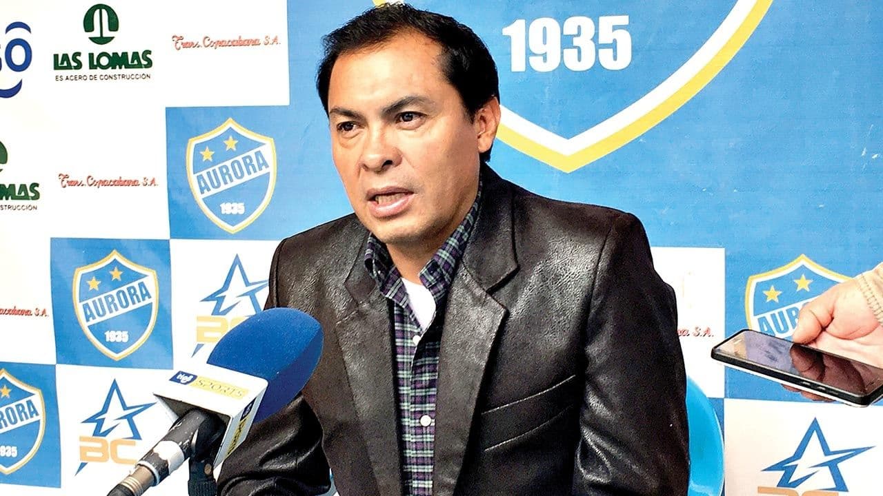 Jaime Cornejo tomaría la palabra durante la rueda de prensa de esta jornada.