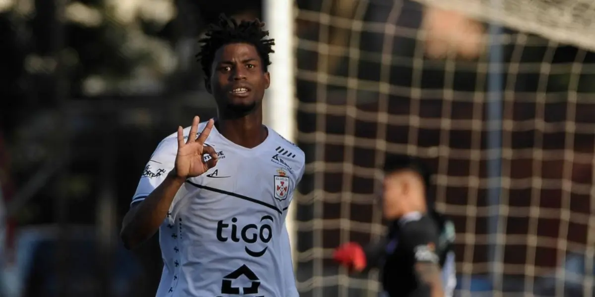 República Dominicana goleó 5 a 0 a Barbados.