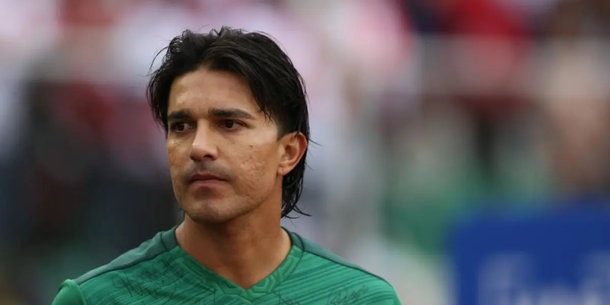 Se juegan los segundos 45 minutos entre Uruguay y Bolivia en el Estadio Centenario.