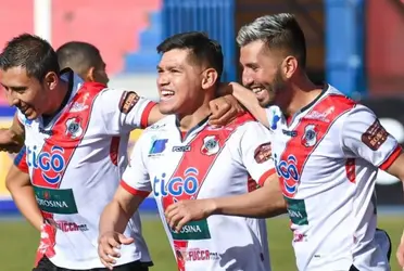 Sucedió durante la goleada de Nacional Potosí.