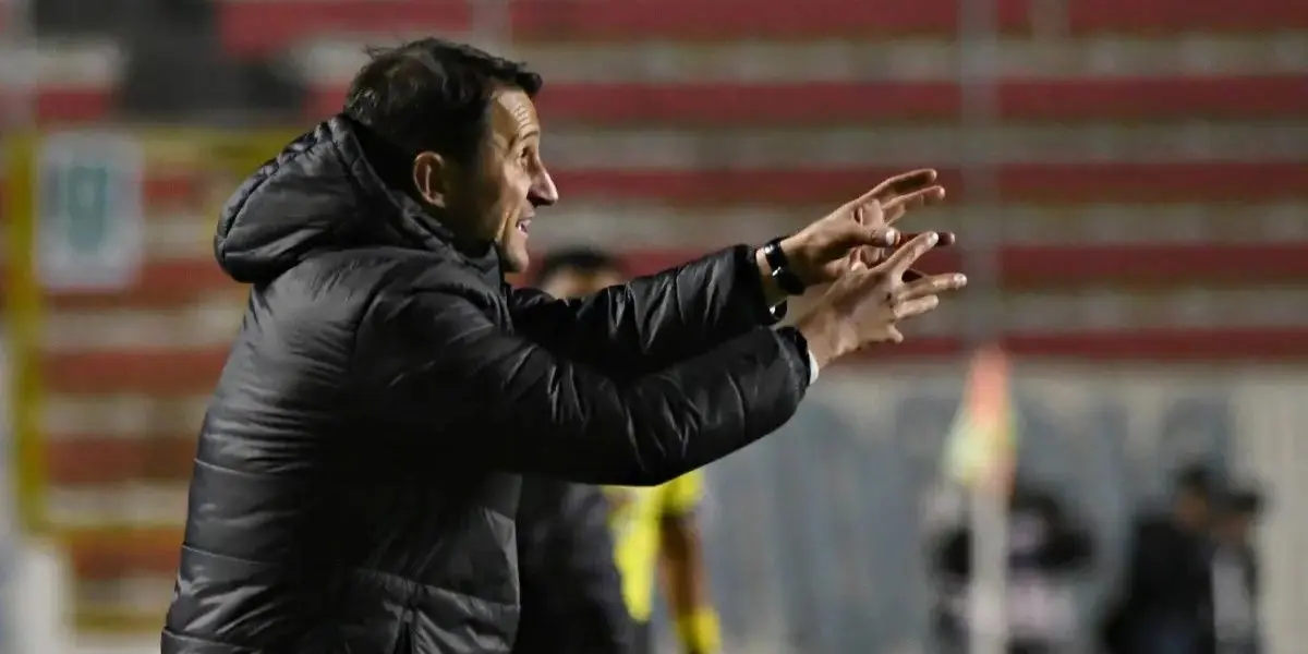 Beñat super emocionado con los errores de Cerro Porteño que le dan el triunfo parcial a Bolívar.