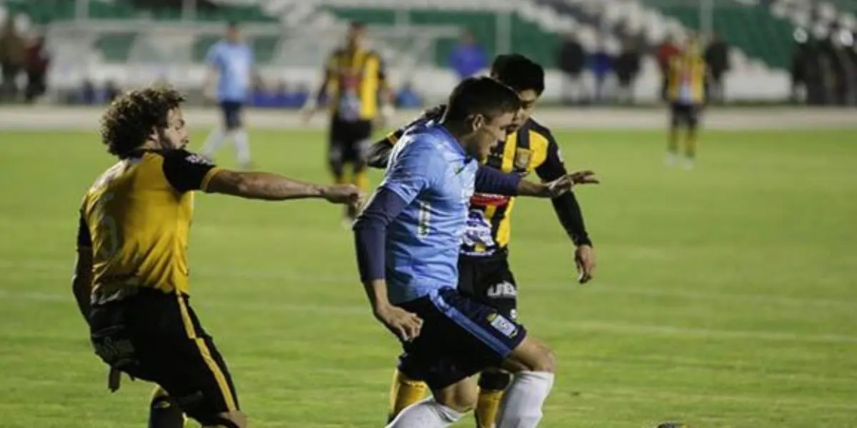 El equipo cruceño no esta teniendo un buen nivel en la liga y en la Copa Sudamericana quiere ganar su primer partido.