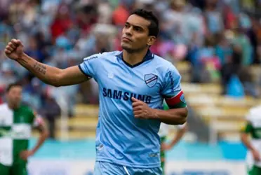 El jugador que lleva la marca de haberle marcado más goles a su clásico rival.