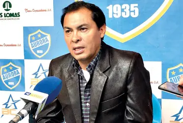 Jaime Cornejo tomaría la palabra durante la rueda de prensa de esta jornada. 