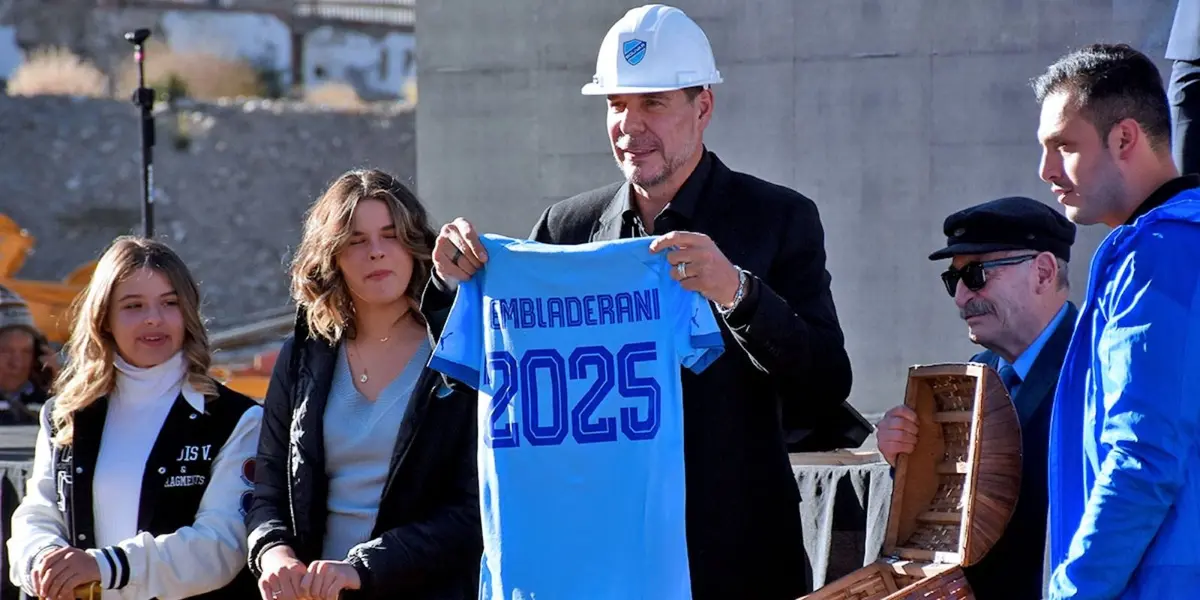 La Academia continúa con la creación de su nueva casa y Marcelo Claure lo festeja en sus redes sociales.