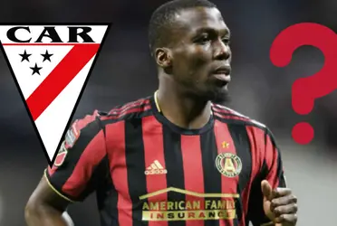No es la primera vez que el Albirrojo busca contratar a un jugador exótico en su plantilla